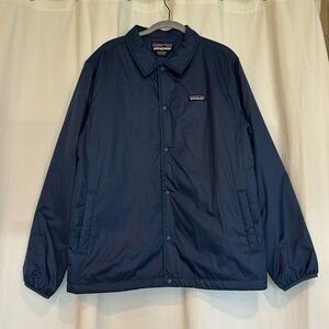 Men’s navy blue Patagonia button up thermal jacket